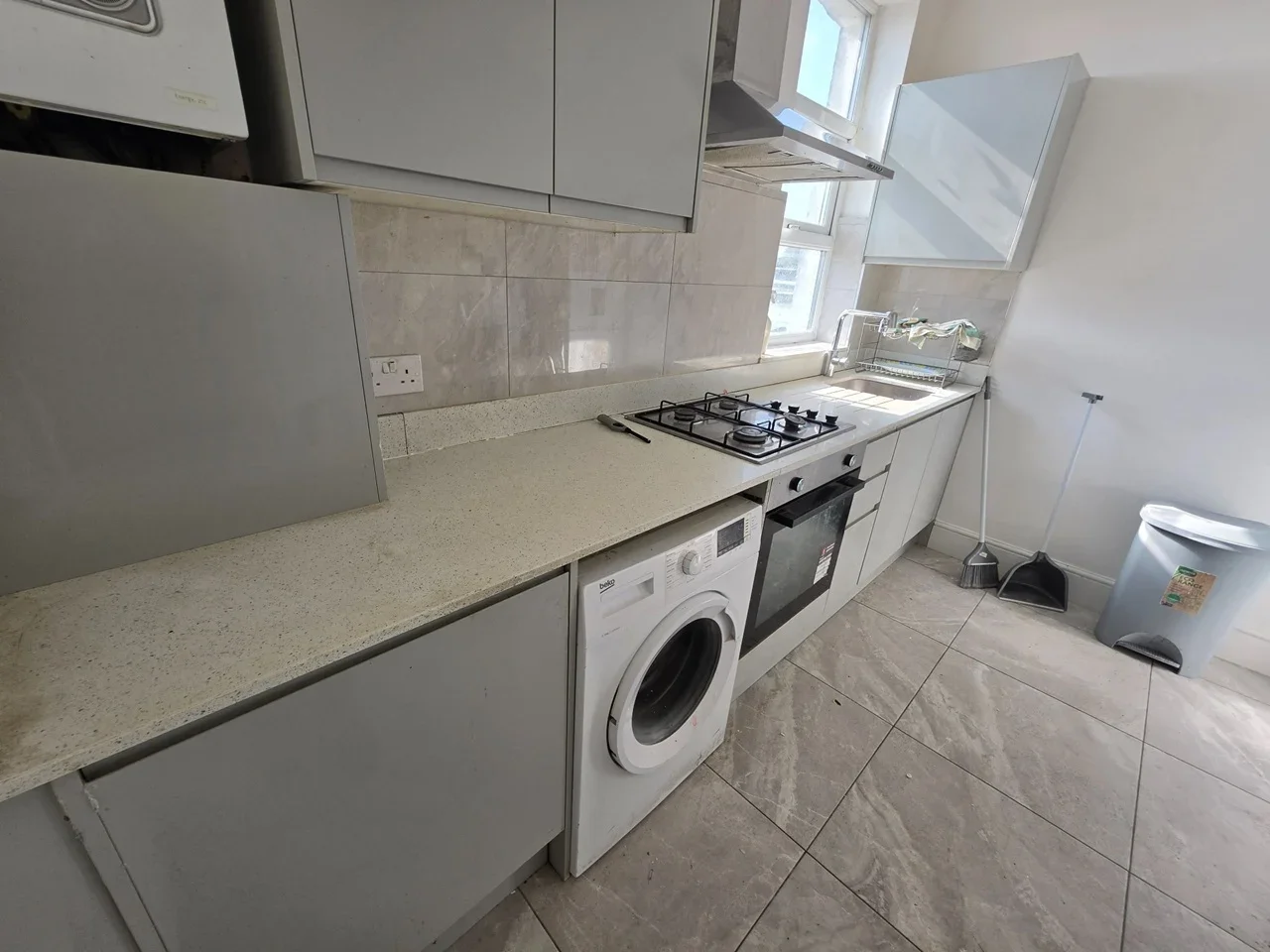 Flat Willesden Lane in Greater London