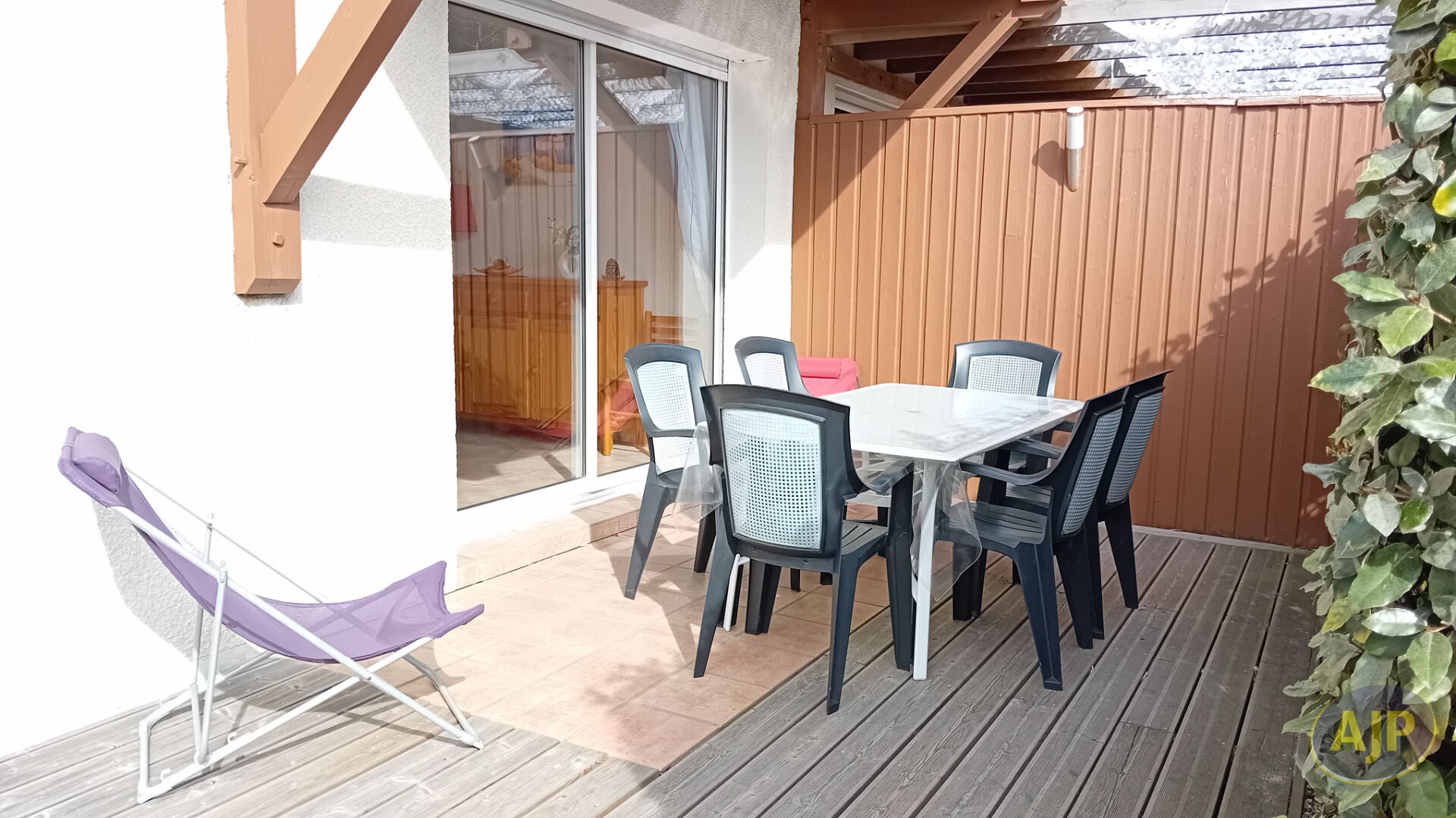 House Route de Sauzet in Albas