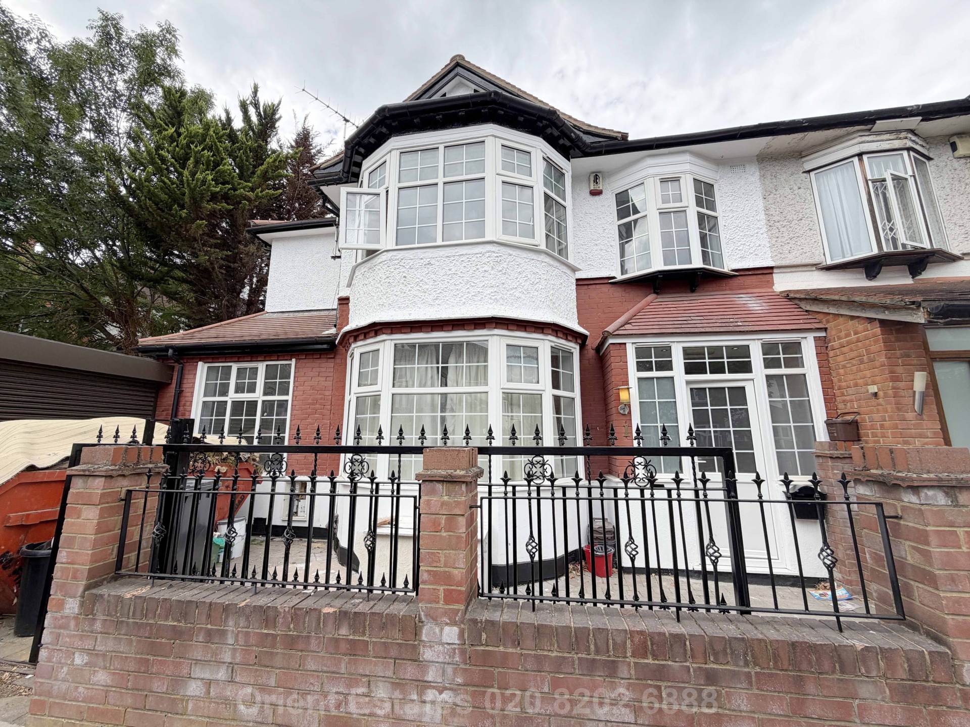 House Ambrose Avenue in Greater London