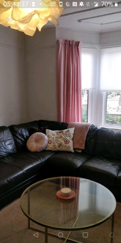Room Kingsdown Avenue in Greater London