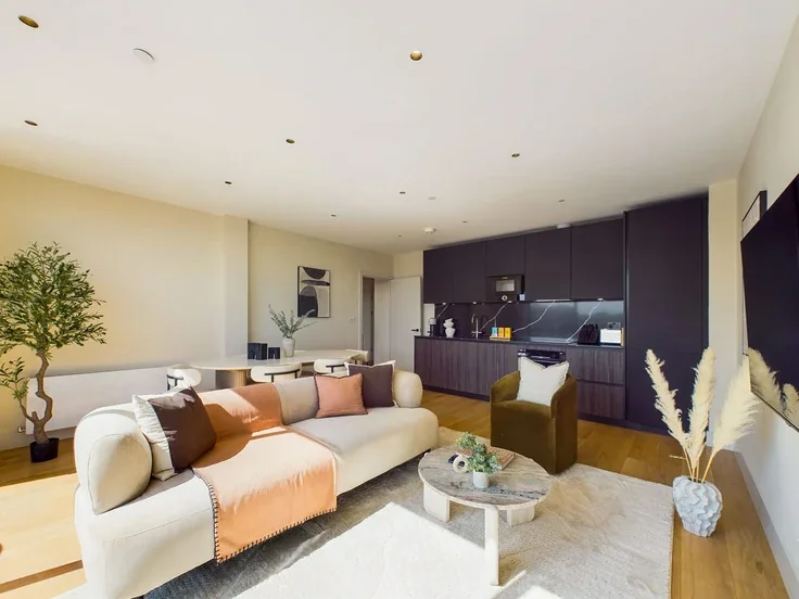 Flat St. Pancras Way in Greater London