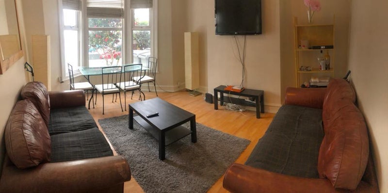 Room Hartland Road in Greater London