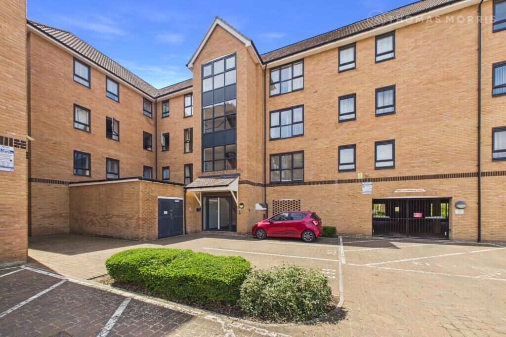 Flat Samuel Jones Crescent in Huntingdonshire