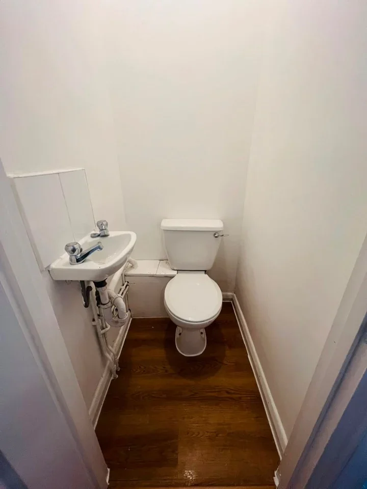 Flat Chalsey Road in Greater London