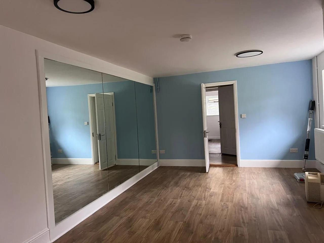 Room Kingsnorth Road in Ashford