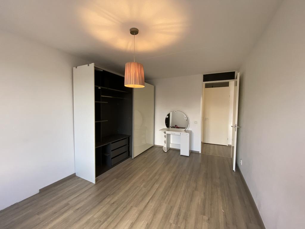 Appartement te huur: Mathenesserdijk 387, Rotterdam