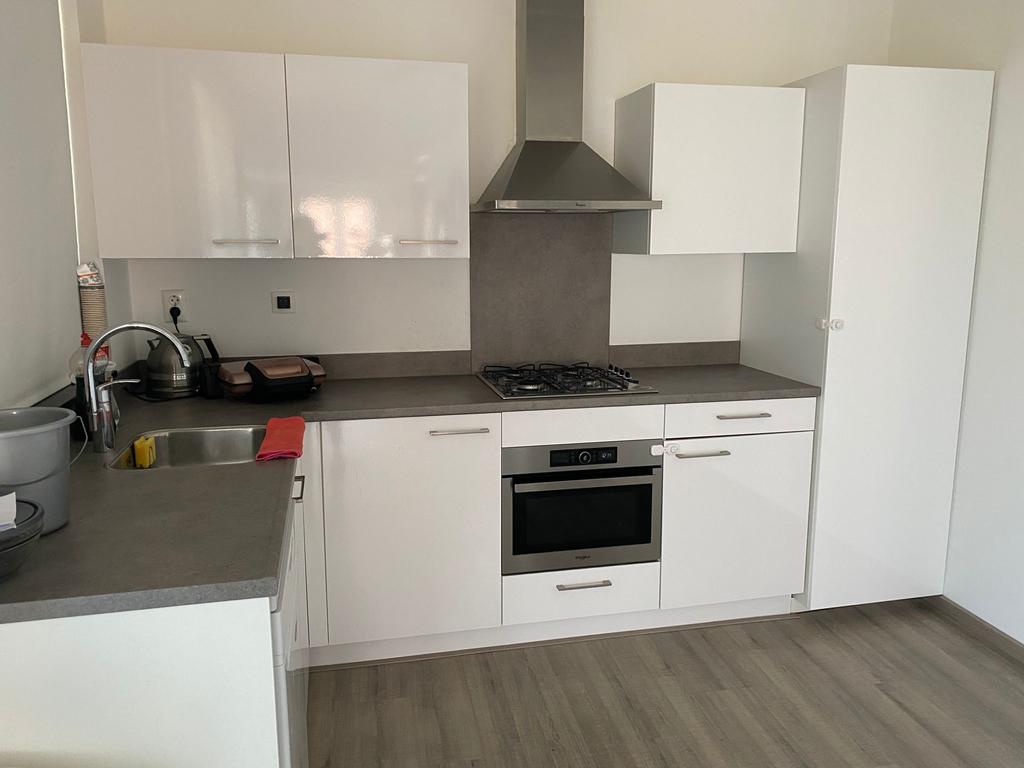 Appartement te huur: Mathenesserdijk 387, Rotterdam