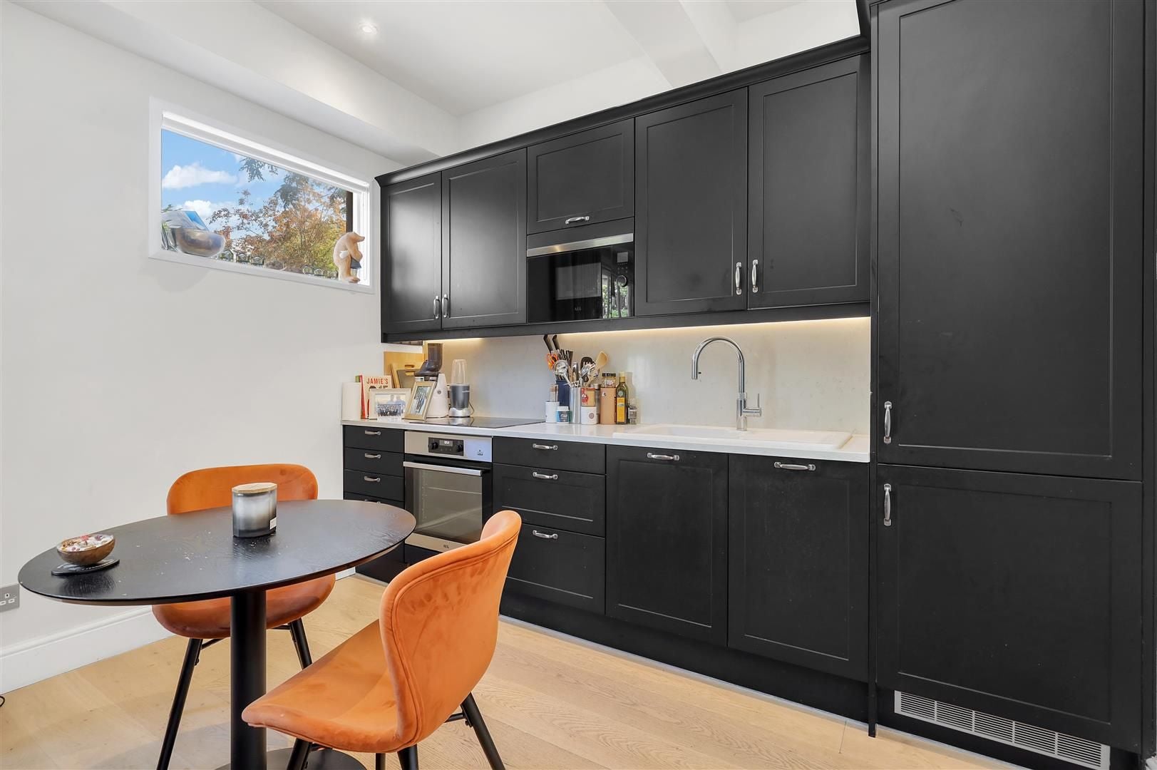House Kynance Mews in Greater London