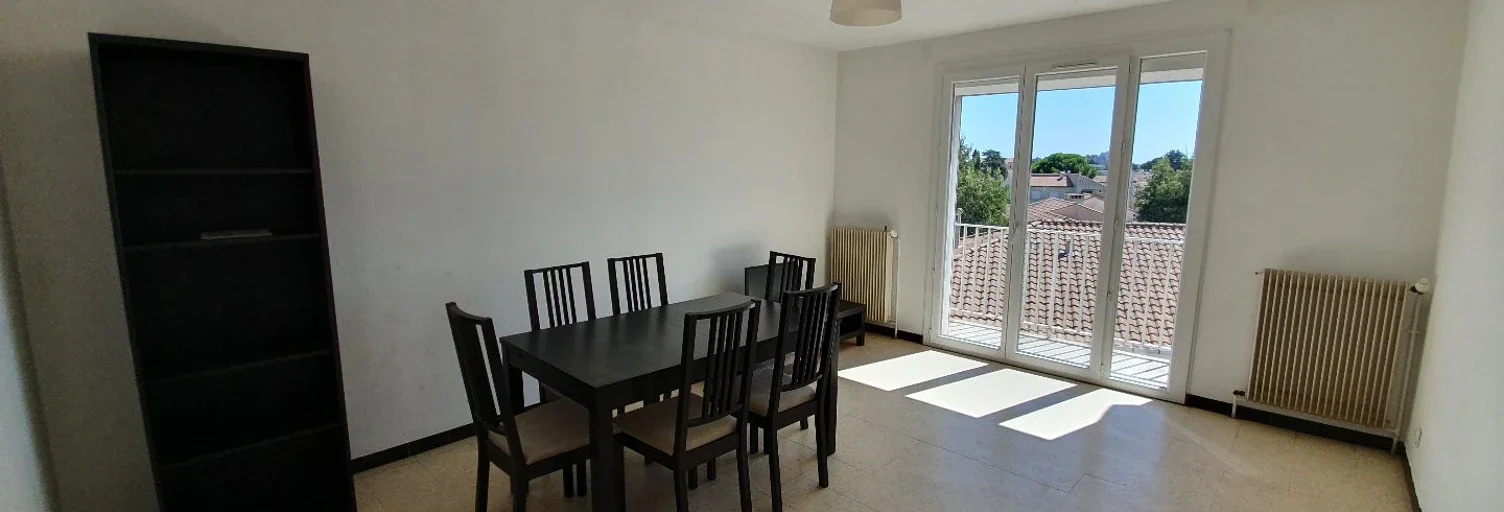 Flat Boulevard du Maréchal Juin in Béziers