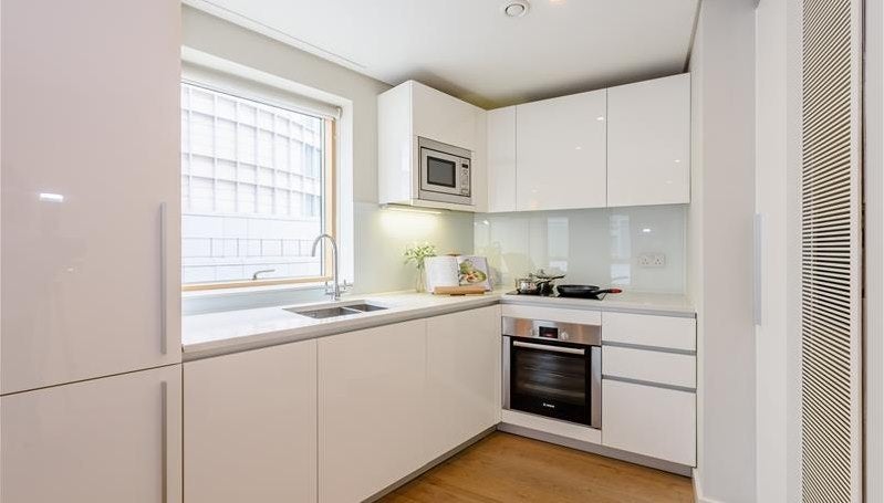 Flat Merchant Square in City of Westminster