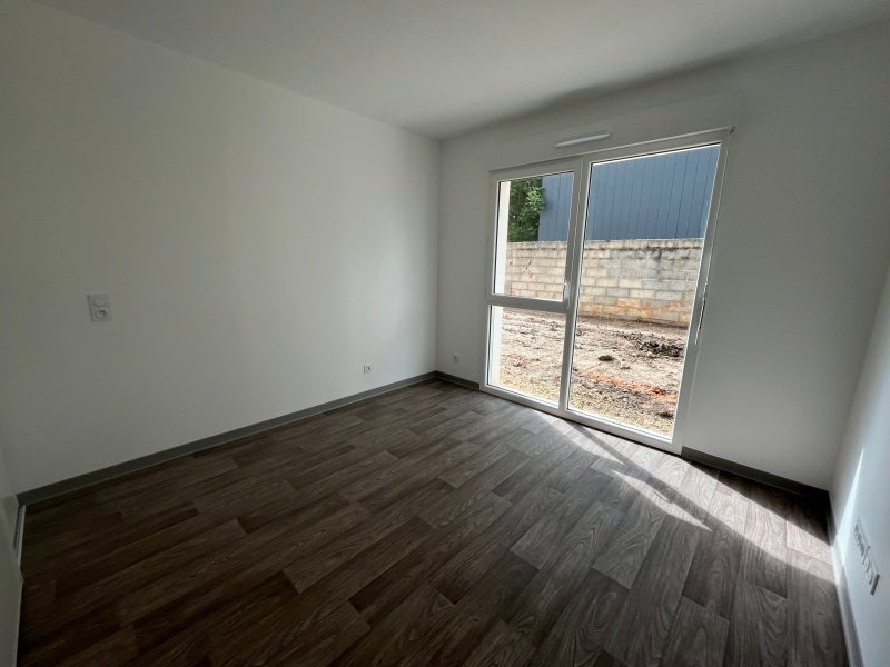 Flat Rue de Pîtres in Franqueville-Saint-Pierre