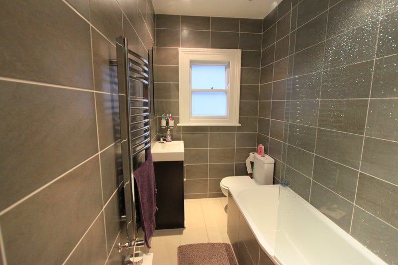 Room Quinton Street in Greater London