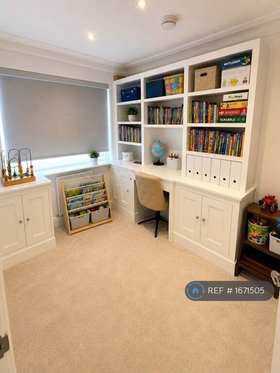 House The Vale in Greater London