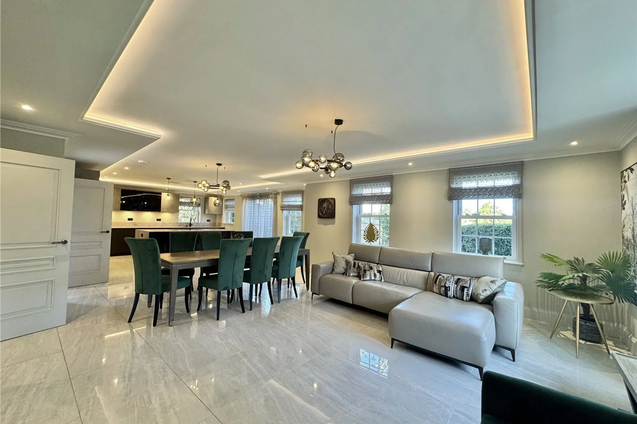 House Aldenham Avenue in Hertsmere