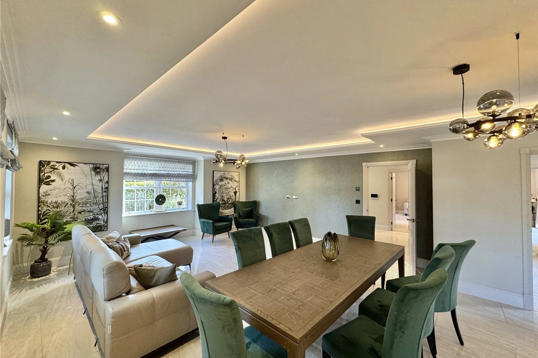 House Aldenham Avenue in Hertsmere