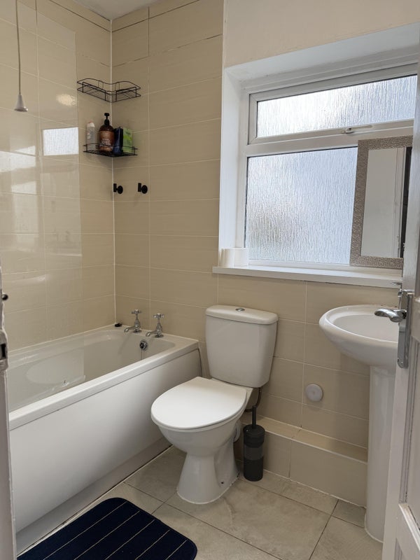 Room Corwen Crescent in Cardiff