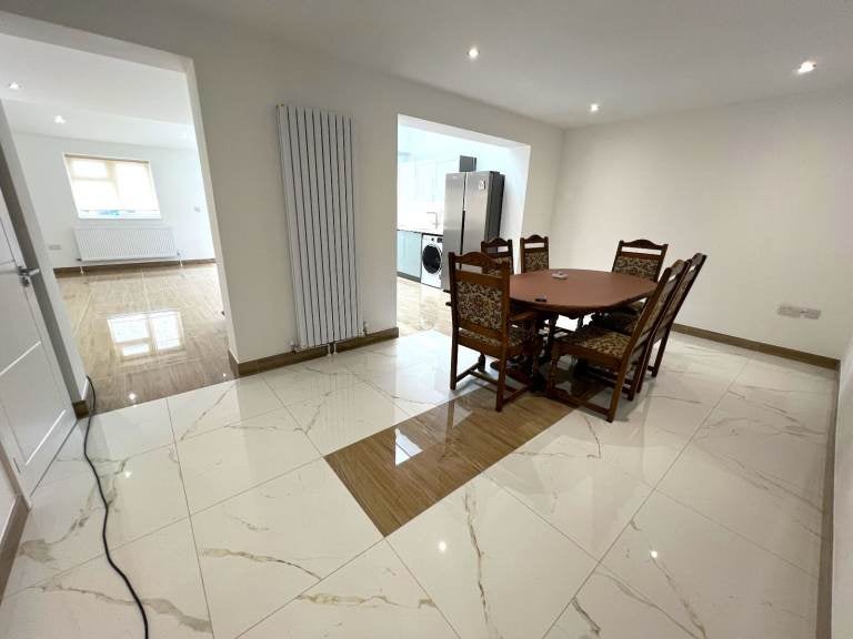 House Glengall Road in Greater London