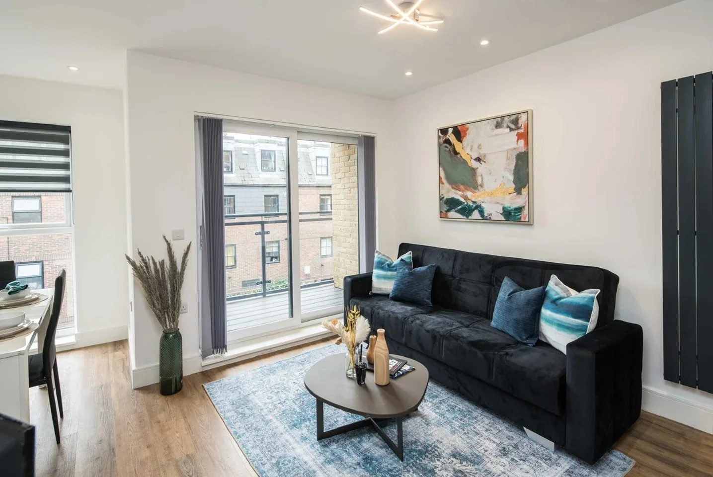 Flat Buckhurst Street in Greater London
