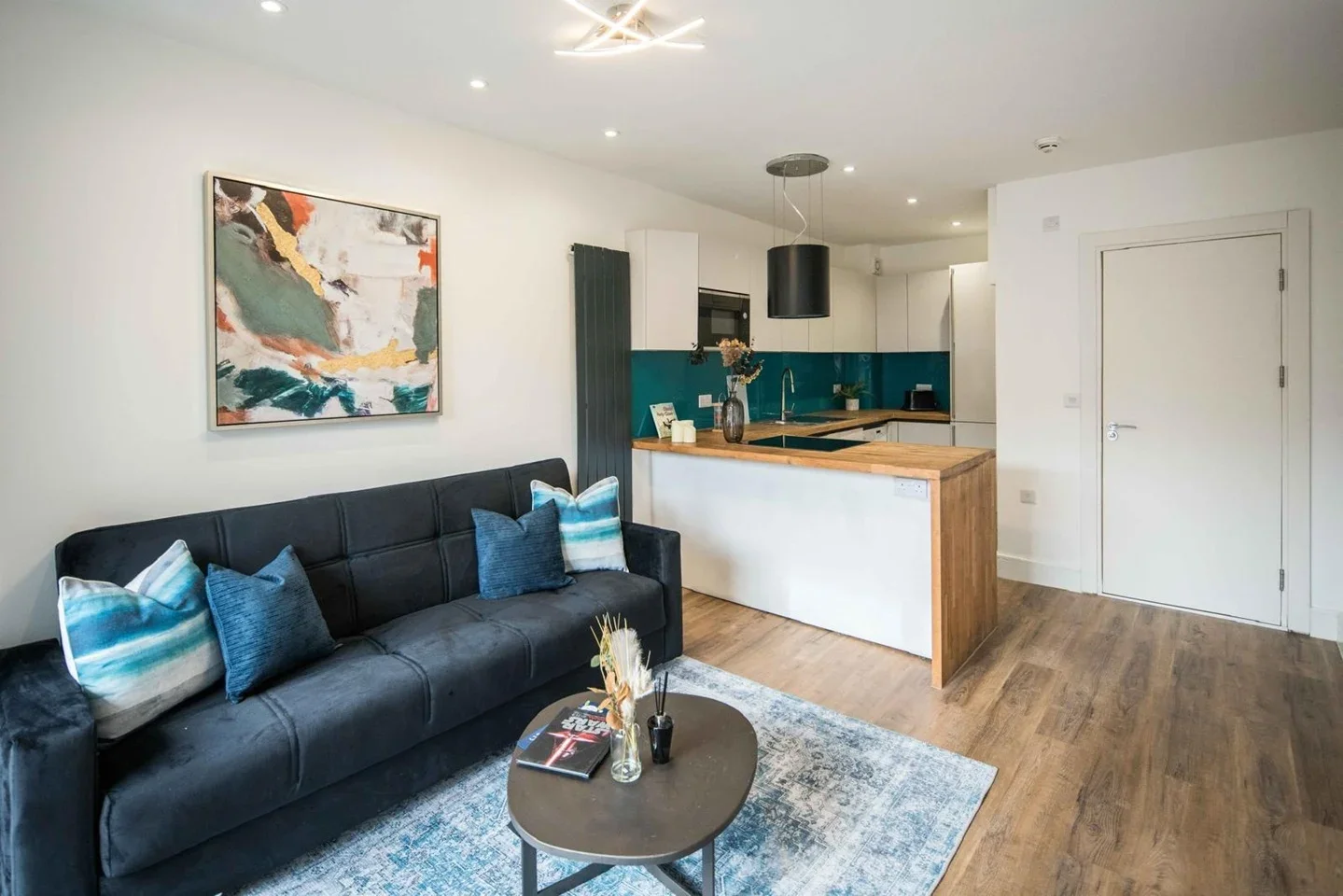 Flat Buckhurst Street in Greater London