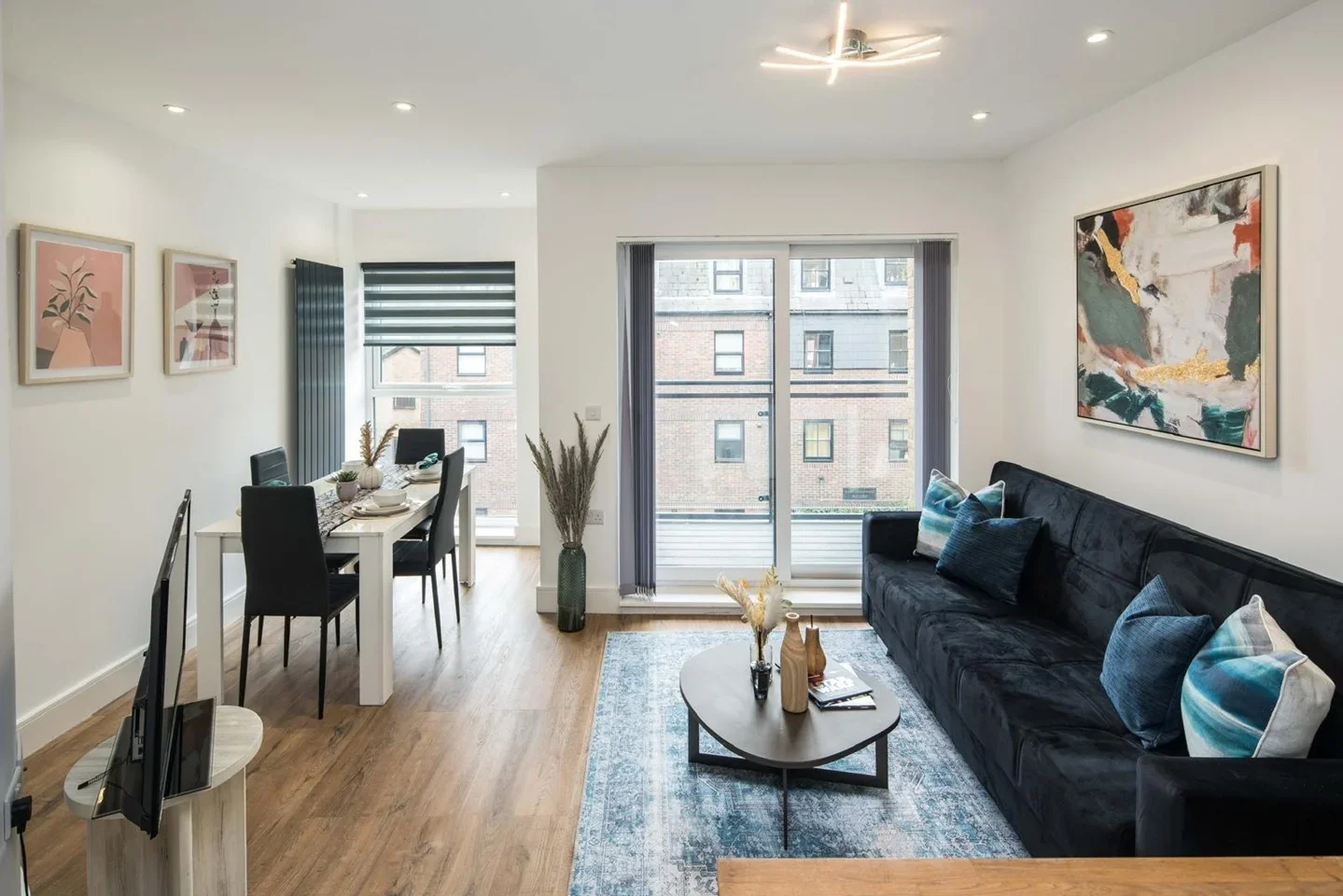 Flat Buckhurst Street in Greater London