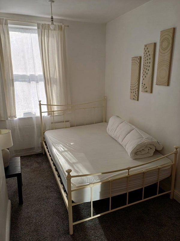 Room Westwood Road in Nottingham
