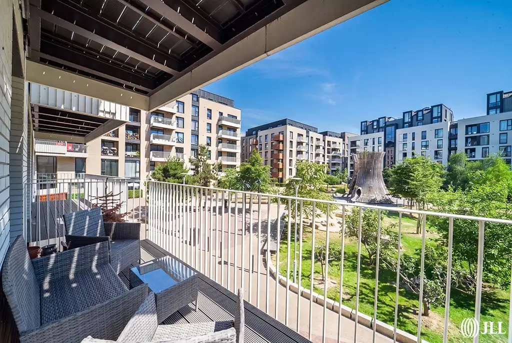 Flat Forrester Way in Greater London