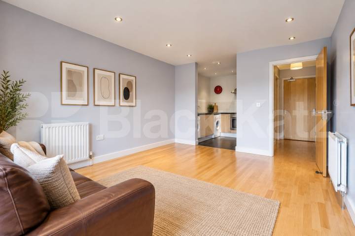 Flat Park Road in Greater London