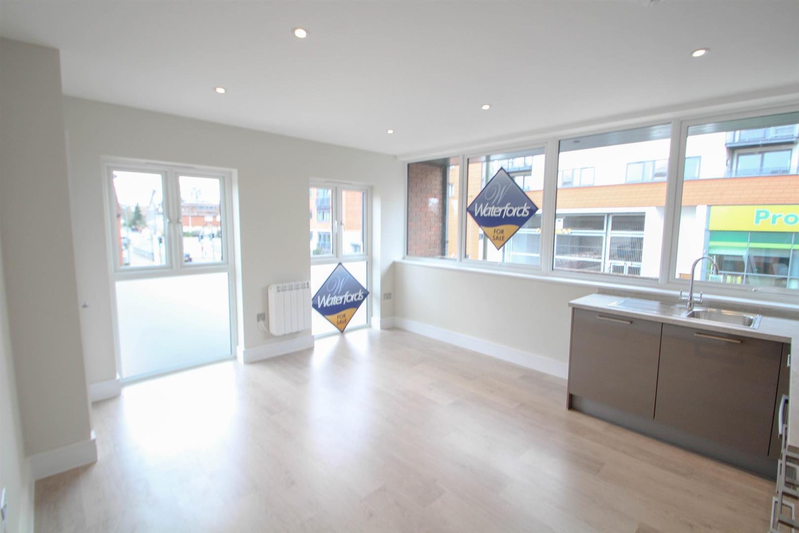 Flat Park Street in Surrey Heath