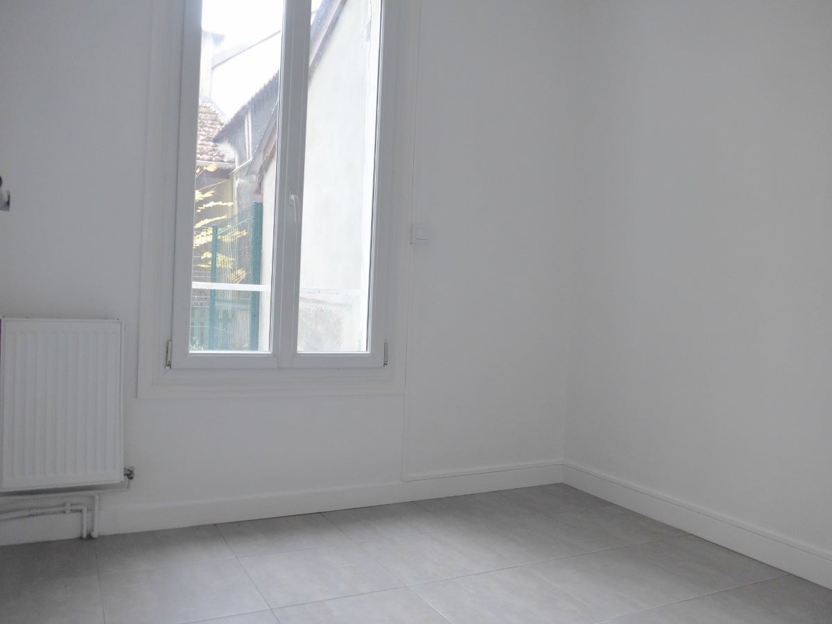 Flat Rue Montlaurent in Reims
