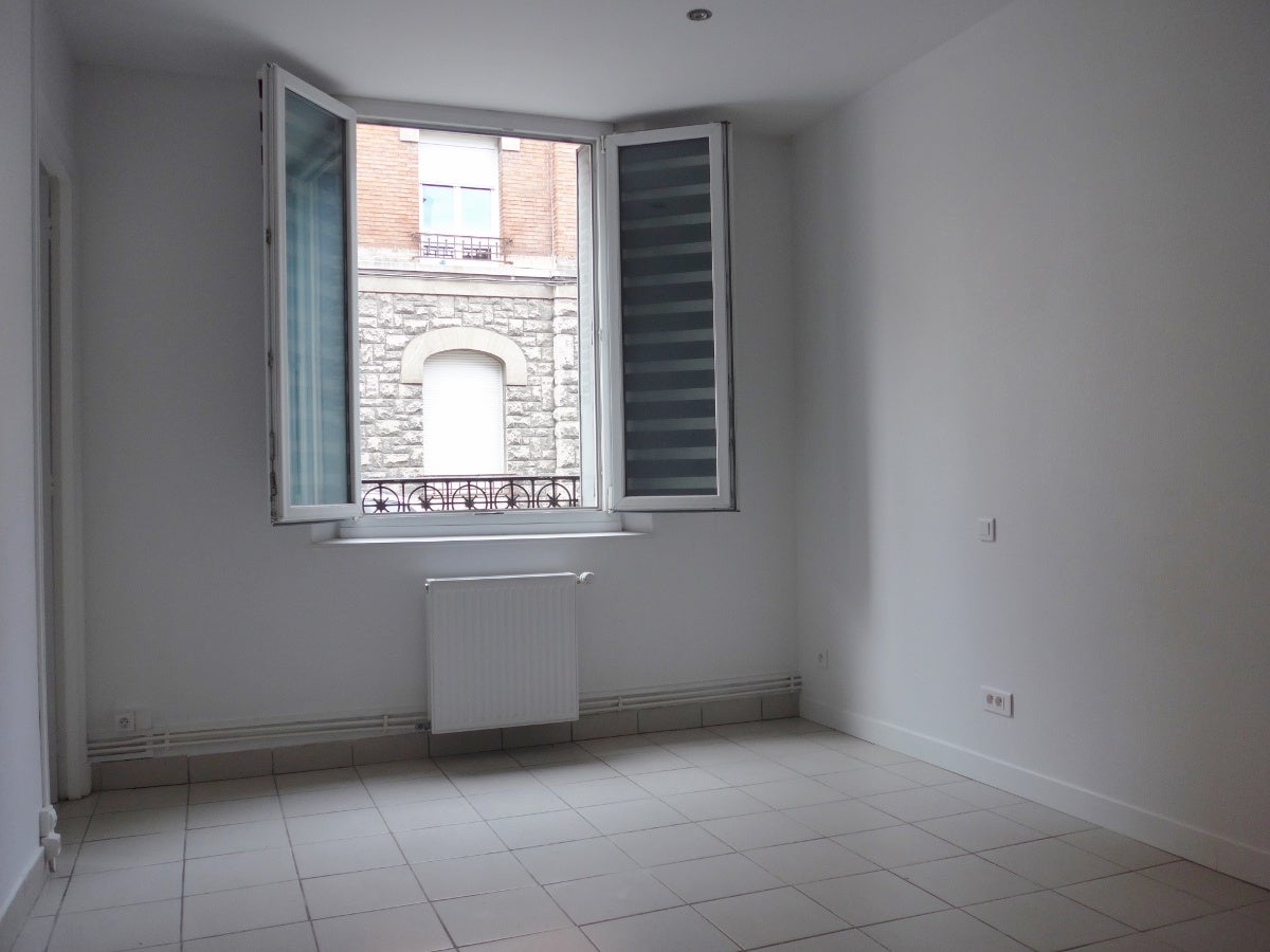 Flat Rue Montlaurent in Reims