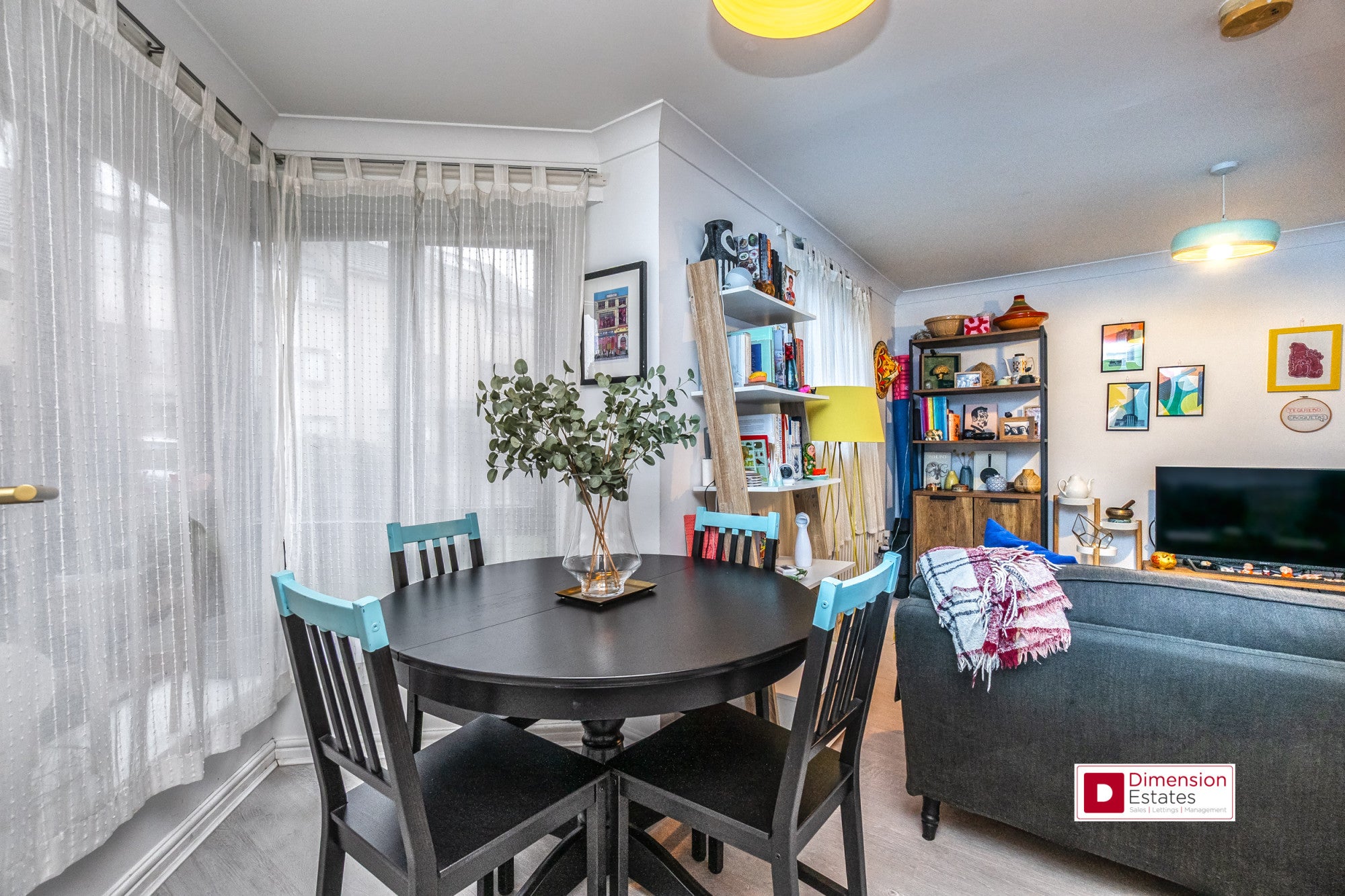 Flat Monteagle Way in Greater London