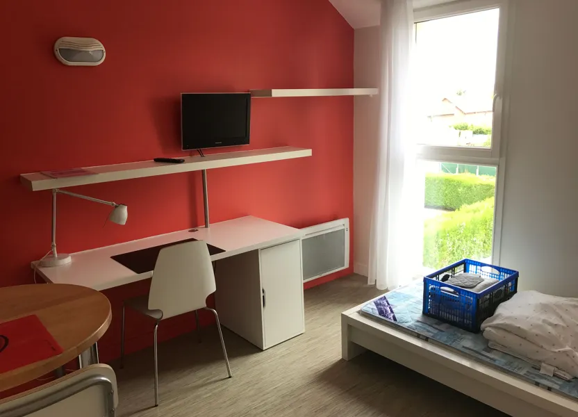 Room Rue de la Ménardière in Compiègne