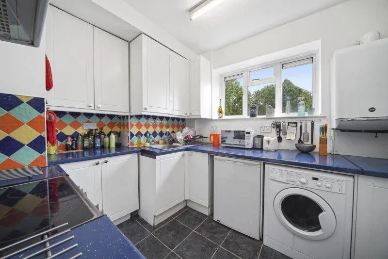 Flat Godwin Court in Greater London