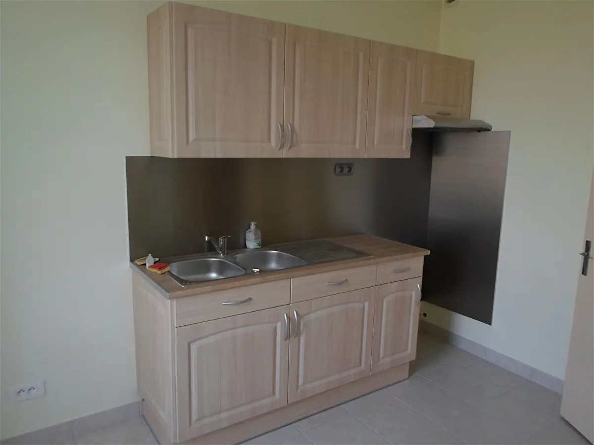 Flat Rue Pasteur in Cheny