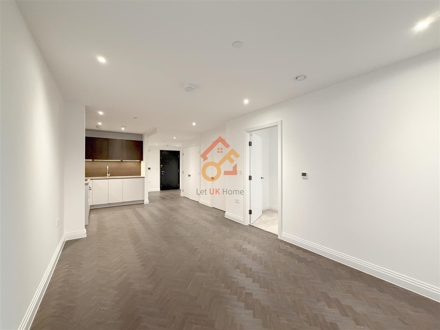 Flat Eden Place in Oxted