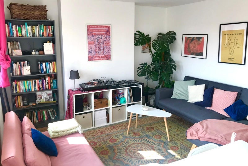 Room Wightman Road in Greater London