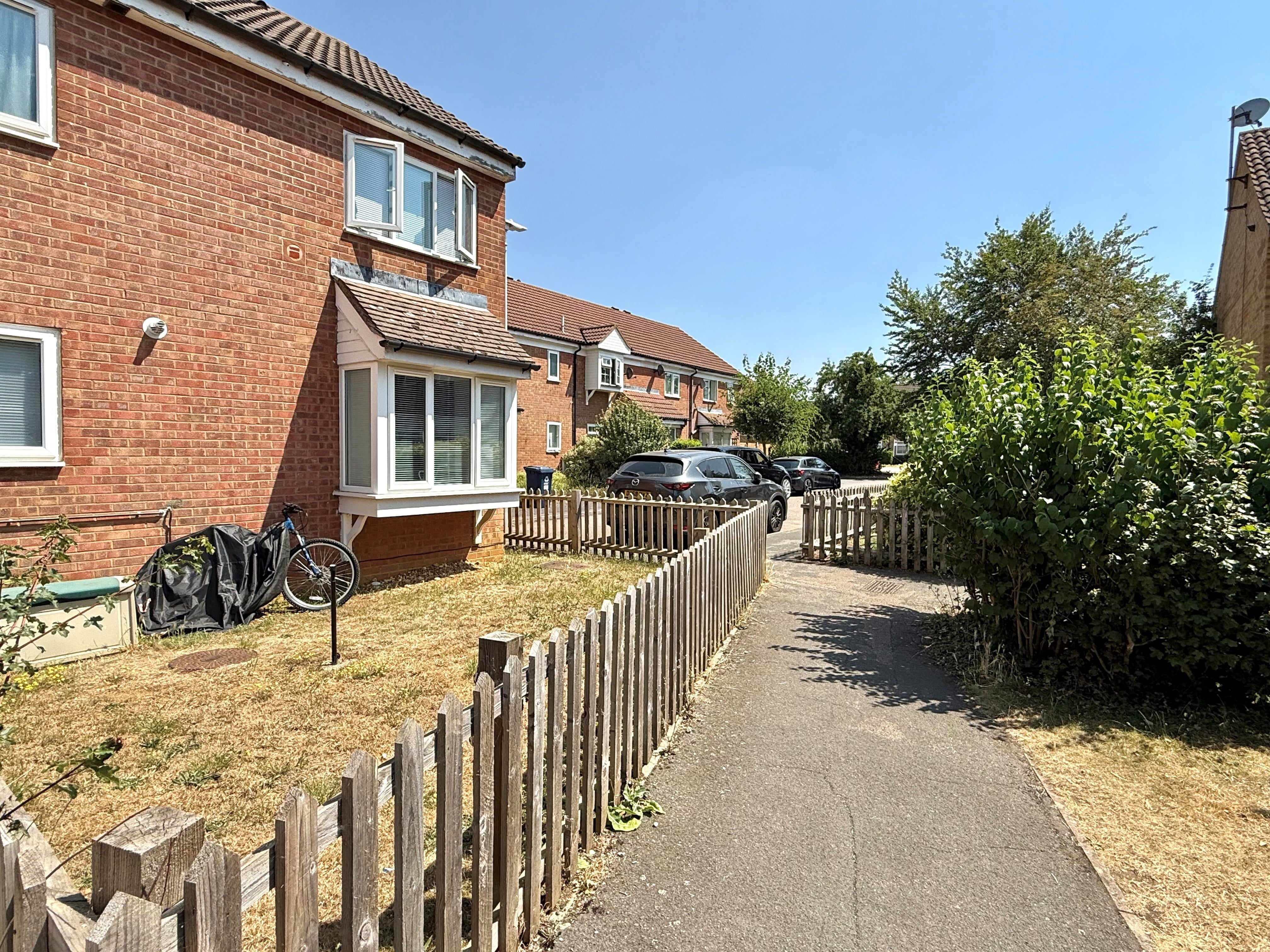 House Chawston Close in Huntingdonshire