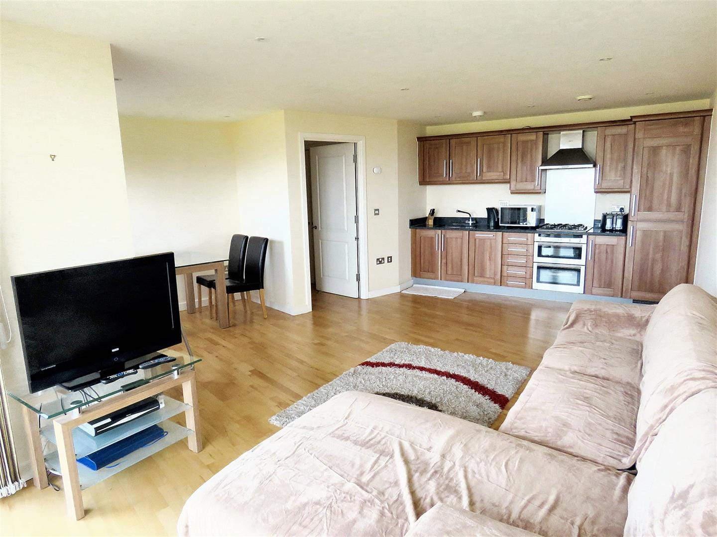 Flat Lower Twelfth Street in Milton Keynes