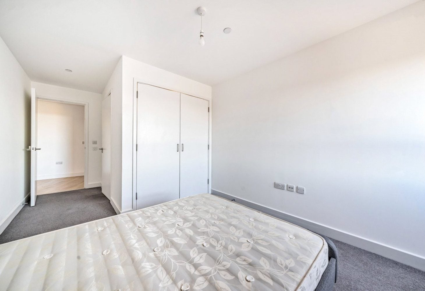 Flat Nichols Court in Chelmsford