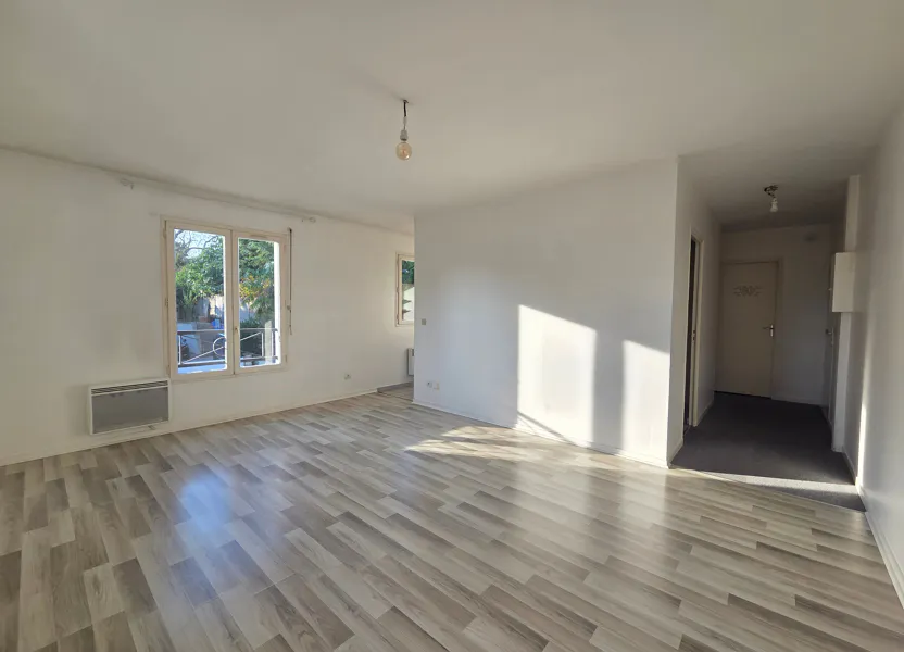 Flat Rue Julien Hébert in Longpont-sur-Orge