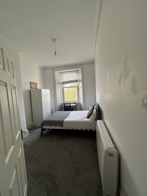 Flat Upper Grove Place in City of Edinburgh