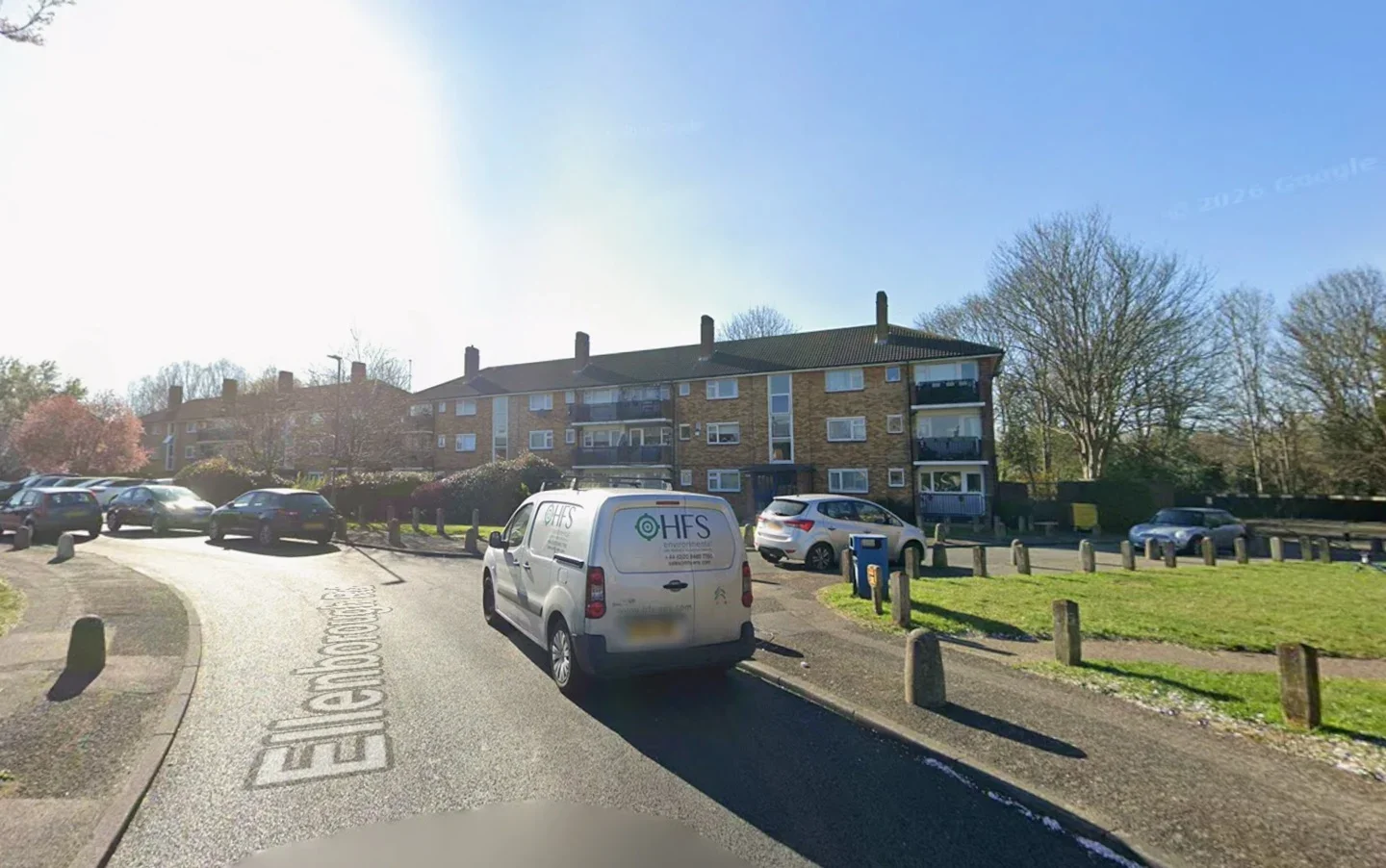 Flat Ellenborough Road in Greater London
