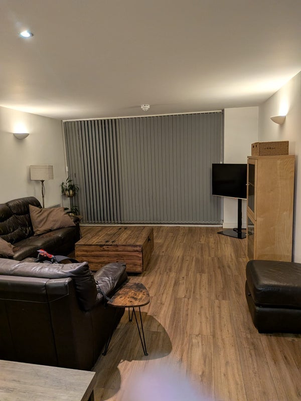 Flat Isaac Way in Manchester