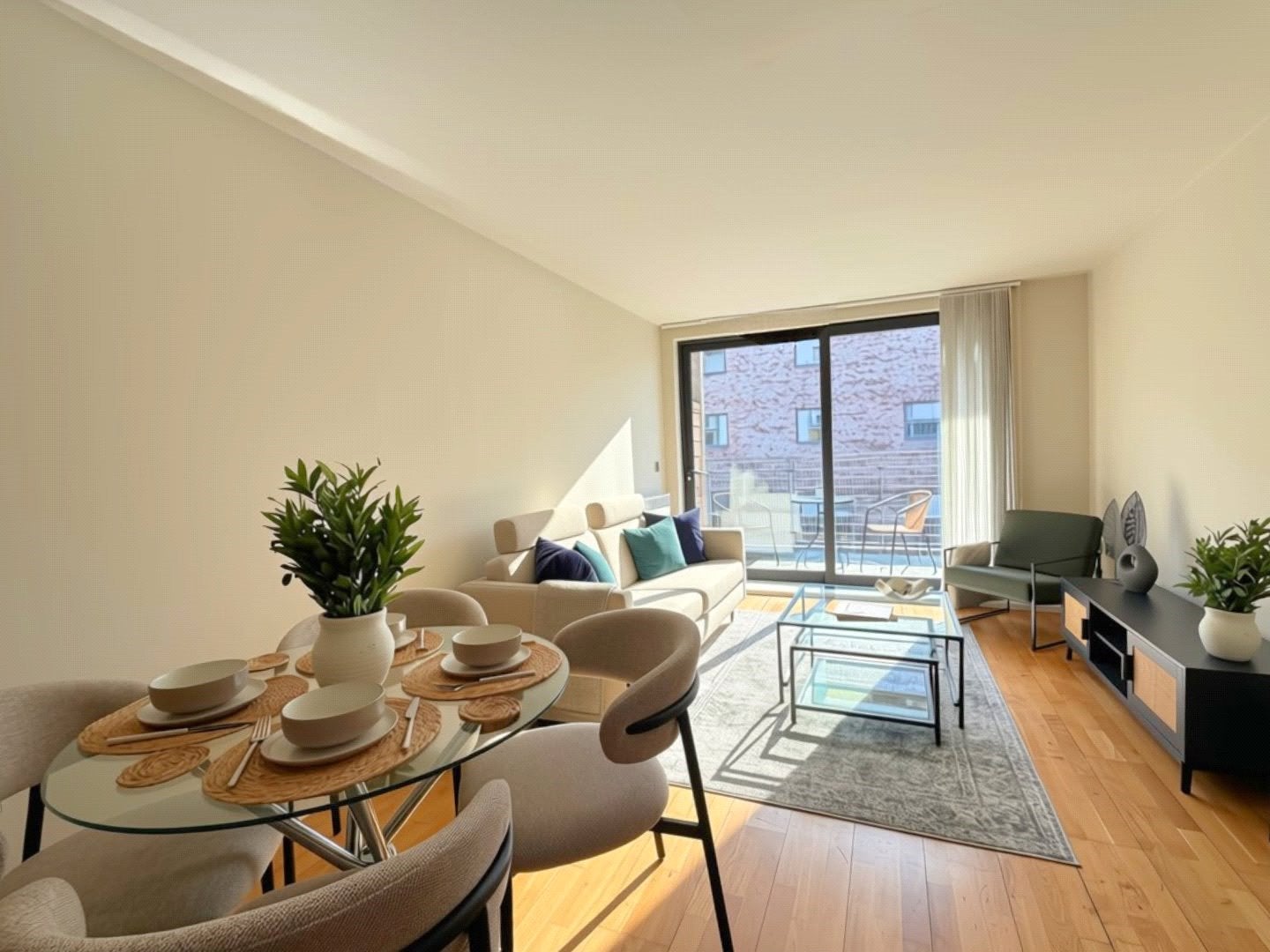 Flat Isaac Way in Manchester