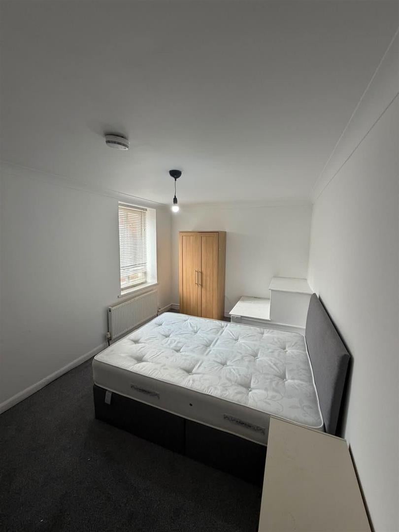 Room Westgate Road in Newcastle upon Tyne