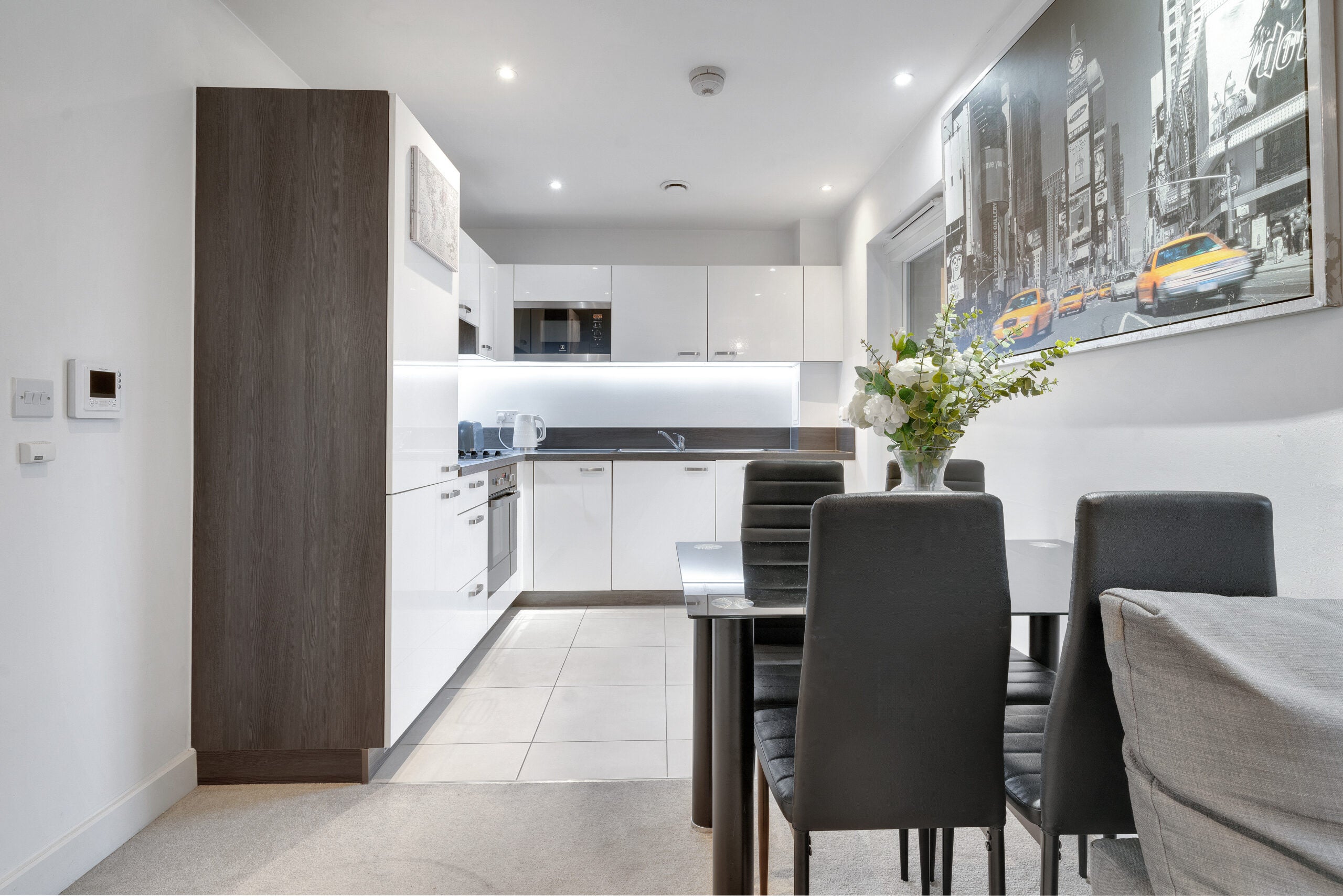 Flat Adenmore Road in Greater London
