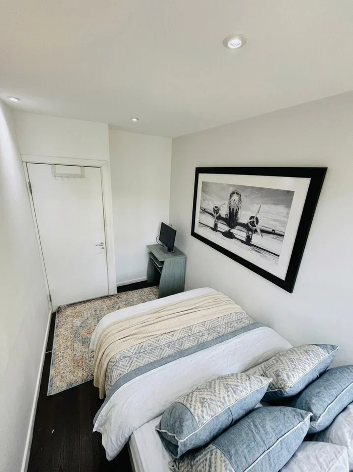 Room Wiltshire Close in Greater London