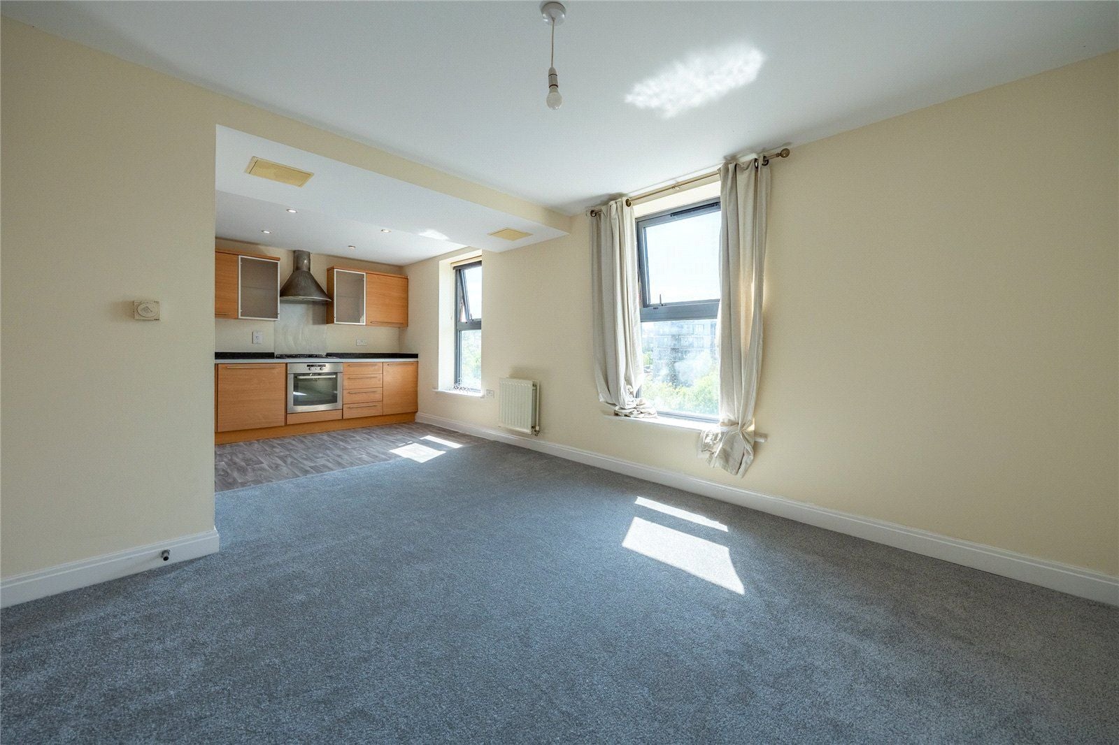Flat Clifford Way in Maidstone