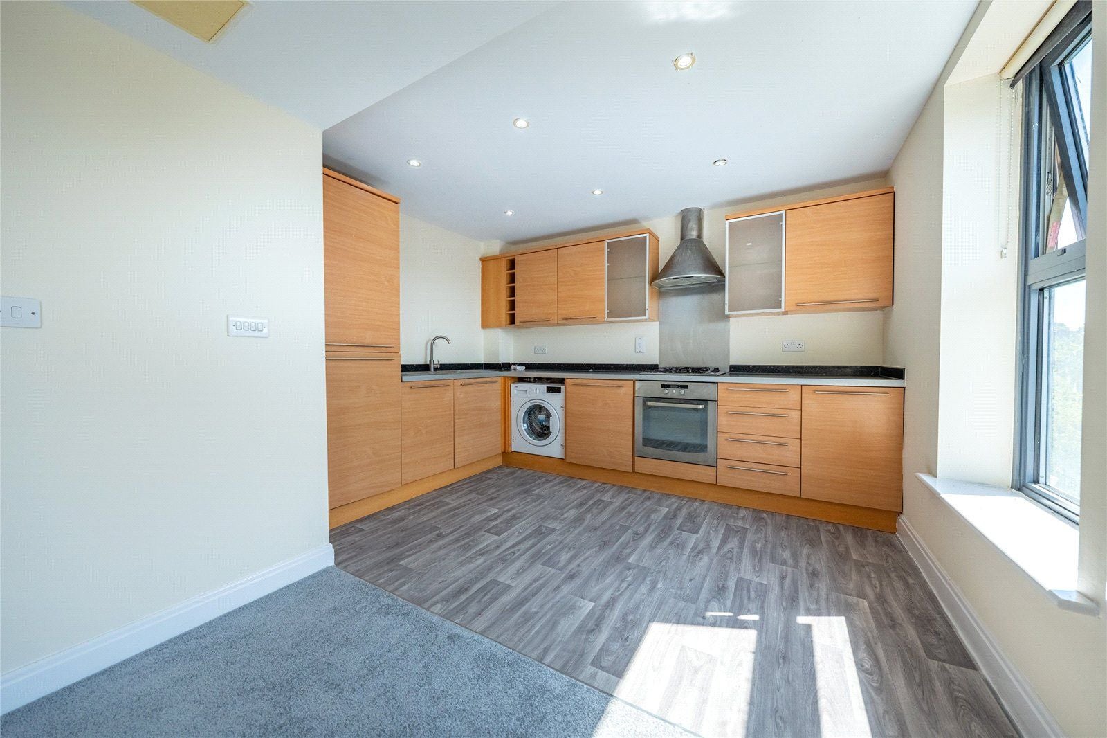 Flat Clifford Way in Maidstone