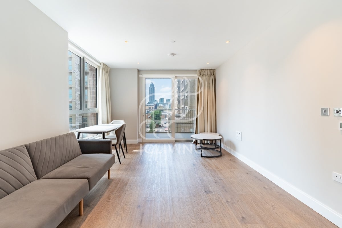 Flat Gasholder Place in Greater London